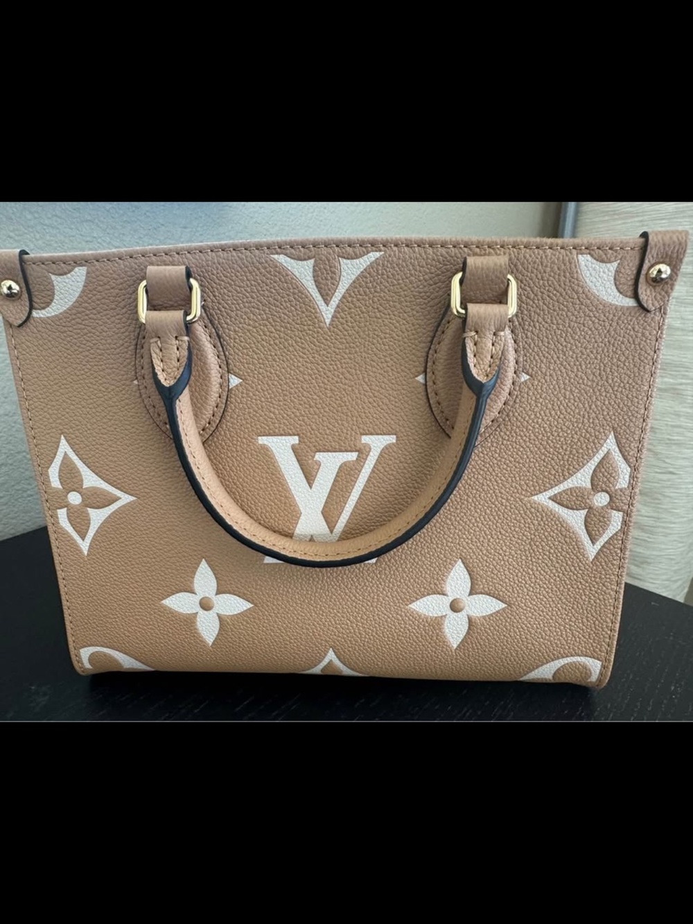 LIKE NEW Louis Vuitton Tan Monogram Canvas bag with White Accents OnTheGo PM